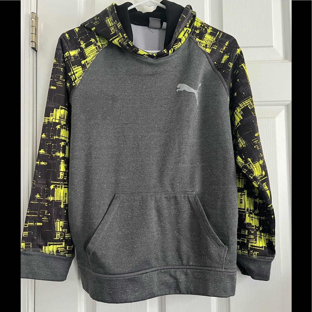 Boys Puma pullover hoodie, grey size XL